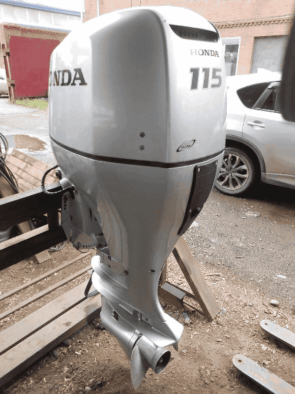 4х-тактный лодочный мотор HONDA BF 115 LU